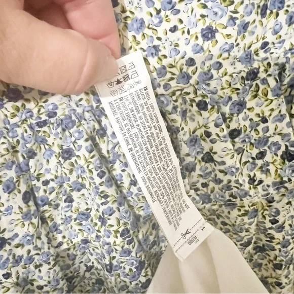 NWT Hyacinth House Tuckernuck Blue Floral Puff Sleeve Meadow Midi Dress Medium - Picture 5 of 6